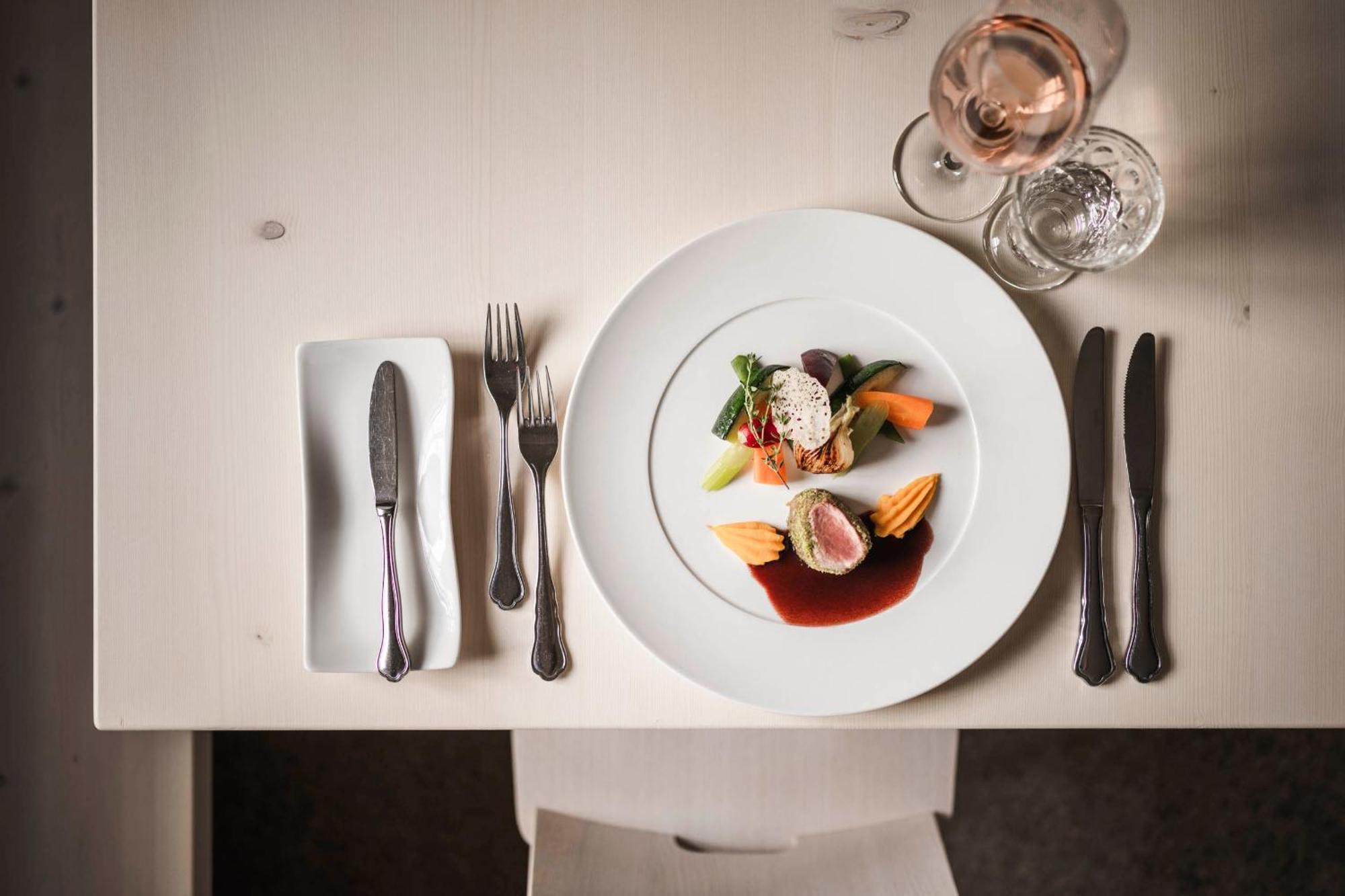 Strasserwirt - Ansitz Zu Tirol シュトラッセン エクステリア 写真