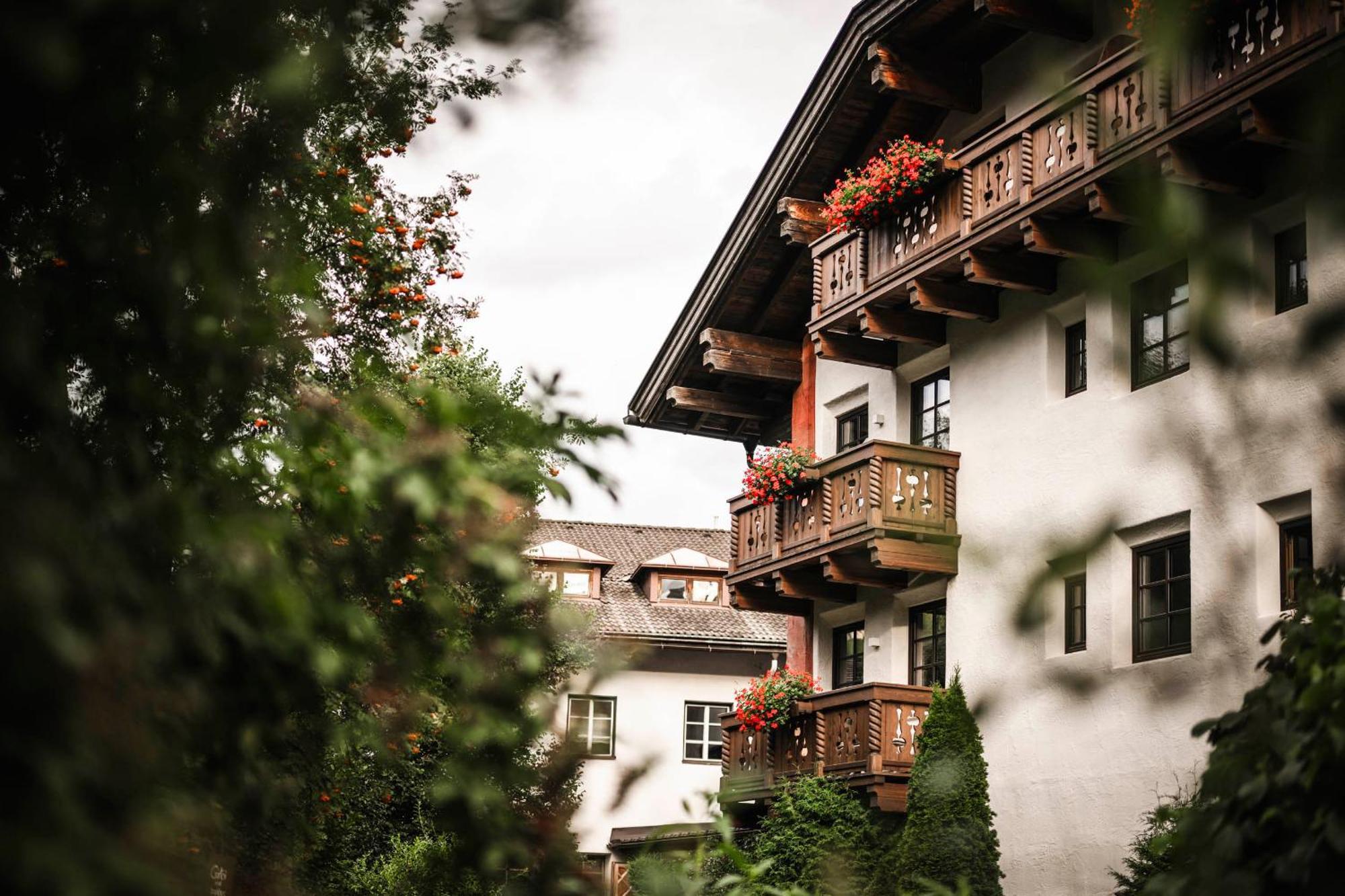 Strasserwirt - Ansitz Zu Tirol シュトラッセン エクステリア 写真